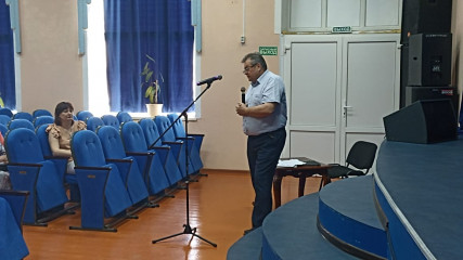 глава района Александр Васильев провел встречу с жителями в формате "открытый микрофон" - фото - 3