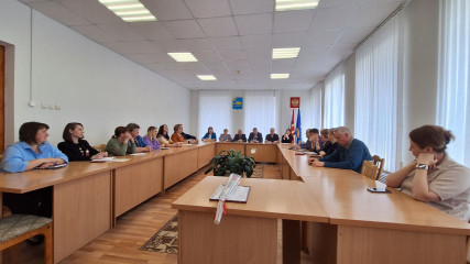 наградили лучших муниципальных служащих - фото - 9