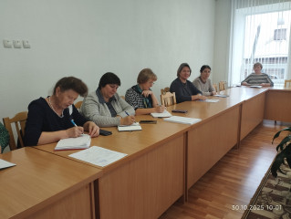 в Администрации округа прошло совещание с руководителями школ - фото - 2