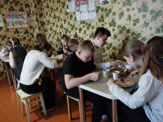 контроль качества школьного питания на особом контроле - фото - 3