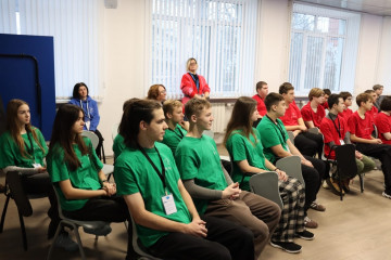 в смоленском центре цифрового образования детей «IT‑куб» состоялась осенняя образовательная сессия проекта «IT_РЕГИОН» - фото - 5