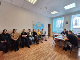 заседание комиссии по делам  несовершеннолетних и защите их прав - фото - 1