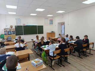 комфортное обучение: в темкинской  школе обновляют учебные кабинеты - фото - 1