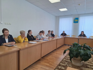 заседание комиссии по делам несовершеннолетних - фото - 1